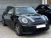 Gebraucht Mini Cooper SE 135 kW (184 PS) 2023 Schwarz Kleinwagen