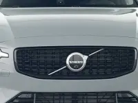 Gebraucht Volvo V60 145 PS (106 kW) 2025 Kombi