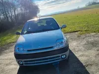 Gebraucht Renault Clio II 58 PS (42 kW) 2000 Silber Kleinwagen