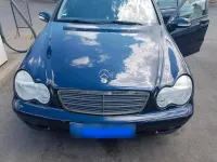Gebraucht Mercedes C180 145 PS (106 kW) 2003 Blau Limousine