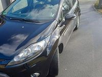 Gebraucht Ford Fiesta 95 PS (69 kW) 2012 Schwarz Kleinwagen