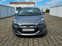 Gebraucht Hyundai ix20 Style 90 PS (66 kW) 2014 Silber Kleinwagen