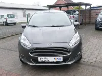 Usata Ford Fiesta Trend 82 CV (60 kW) 2015 Grigio Utilitaria