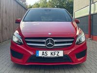 Gebraucht Mercedes B250 211 PS (155 kW) 2015 Rot Van / Kleinbus