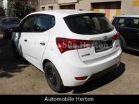 Gebraucht Hyundai ix20 Classic 90 PS (66 kW) 2011 Weiß Kleinwagen