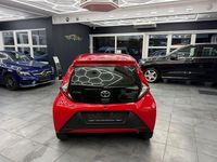 Gebraucht Toyota Aygo 72 PS (52 kW) 2020 Rot Kleinwagen