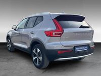 Neu Volvo XC40 Core 163 PS (119 kW) 2026 Silber SUV