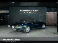 Second-hand Jaguar E-Type 209 CP (153 kW) 1963 Albastru Cabrio