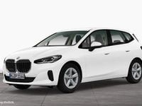 Gebraucht BMW 220 Active Tourer Luxury Line 156 PS (114 kW) 2024 Weiß Van / Kleinbus