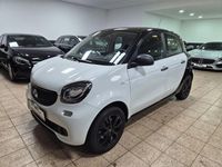 Gebraucht Smart ForFour Passion 71 PS (52 kW) 2015 Weiß Kleinwagen