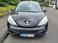 Gebraucht Peugeot 206+ 75 PS (55 kW) 2009 Schwarz Kleinwagen