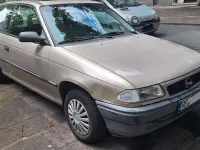 Gebraucht Opel Astra 75 PS (55 kW) 1997 Beige Limousine