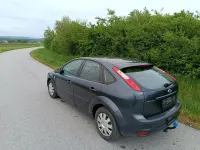 Usado Ford Focus 115 CV (84 kW) 2007 Gris Berlina