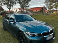 Gebraucht BMW 320e 190 PS (139 kW) 2020 Grün Kombi