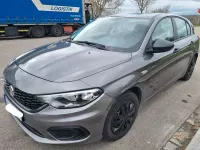 Usado Fiat Tipo Pop 95 CV (69 kW) 2016 Gris Berlina
