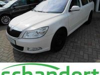 Gebraucht Skoda Octavia Ambition 105 PS (77 kW) 2013 Weiß Kombi