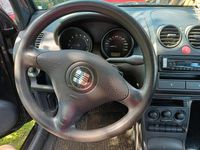 Używany Seat Arosa 60 KM (44 kW) 2004 Czarny Hatchback