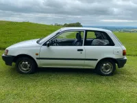 Gebraucht Toyota Starlet 75 PS (55 kW) 1994 Weiß Kleinwagen