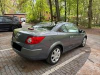 Gebraucht Renault Mégane Cabriolet Dynamique 135 PS (99 kW) 2007 Grau Cabrio