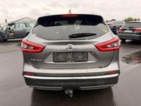 Gebraucht Nissan Qashqai Tekna+ 116 PS (85 kW) 2018 Weiß SUV