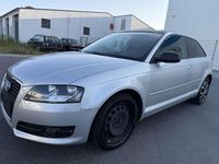 Gebraucht Audi A3 Attraction 105 PS (77 kW) 2010 Eissilber metallic Limousine