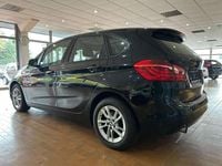 Gebraucht BMW 218 150 PS (110 kW) 2016 Black sapphire metallic Van / Kleinbus