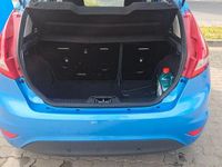 Gebraucht Ford Fiesta Titanium 95 PS (69 kW) 2011 Blau Limousine
