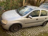Gebraucht Opel Corsa 75 PS (55 kW) 2002 Silber Kleinwagen