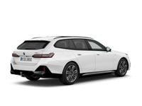 Gebraucht BMW i5 M Sport 289 kW (394 PS) 2025 Alpinweiss iii (weiß) Kombi