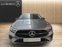 Gebraucht Mercedes A200 Progressive 163 PS (119 kW) 2024 Lack mountaingrau Limousine