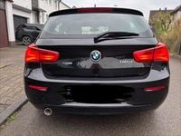 Gebraucht BMW 116 116 PS (85 kW) 2015 Schwarz Kleinwagen