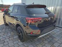 Neu VW T-Roc Style 150 PS (110 kW) 2025 Schwarz metallic SUV