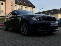 Gebraucht BMW 116 122 PS (89 kW) 2008 Schwarz Kleinwagen