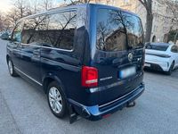 Gebraucht VW Multivan 179 PS (131 kW) 2012 Blau Van / Kleinbus