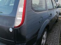 Gebraucht Ford Focus 100 PS (73 kW) 2008 Grau Kombi