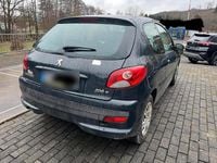 Gebraucht Peugeot 206+ 75 PS (55 kW) 2010 Grau Kleinwagen