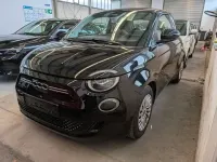 Gebraucht Fiat 500e Action 69 kW (95 PS) 2022 Schwarz Kleinwagen