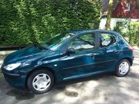 Gebraucht Peugeot 206 Roland Garros 75 PS (55 kW) 1999 Grün Limousine