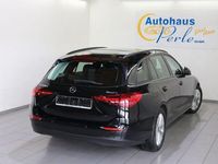 Gebraucht Mercedes C220 200 PS (147 kW) 2023 Schwarz Limousine