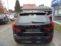 Gebraucht Volvo XC60 Core 197 PS (144 kW) 2023 Onyx black SUV
