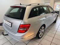 Second-hand Mercedes C200 136 CP (100 kW) 2014 Argintiu Break