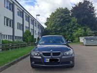 Gebraucht BMW 318 129 PS (94 kW) 2006 Grau Limousine