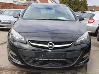 Gebraucht Opel Astra Edition 140 PS (102 kW) 2012 Karbonschw graphitschw midnigh Kleinwagen