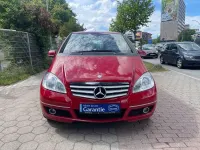 Gebraucht Mercedes A160 Avantgarde 95 PS (69 kW) 2011 Rot Kleinwagen