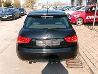 Gebraucht Audi A1 Attraction 86 PS (63 kW) 2011 Schwarz Kleinwagen