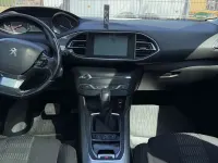 Gebraucht Peugeot 308 Allure 120 PS (88 kW) 2017 Grau Kombi