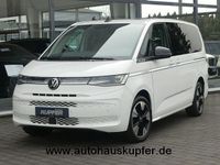 Gebraucht VW Multivan Style 150 PS (110 kW) 2024 Candy weiã Van