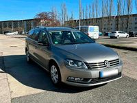 Gebraucht VW Passat 105 PS (77 kW) 2014 Grau Kombi