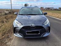 Gebraucht Toyota Yaris Hybrid Style 92 PS (67 kW) 2024 Grau Limousine