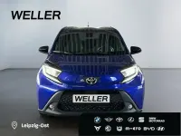 Gebraucht Toyota Aygo Play 72 PS (52 kW) 2024 Juniper blue (blau) Kleinwagen